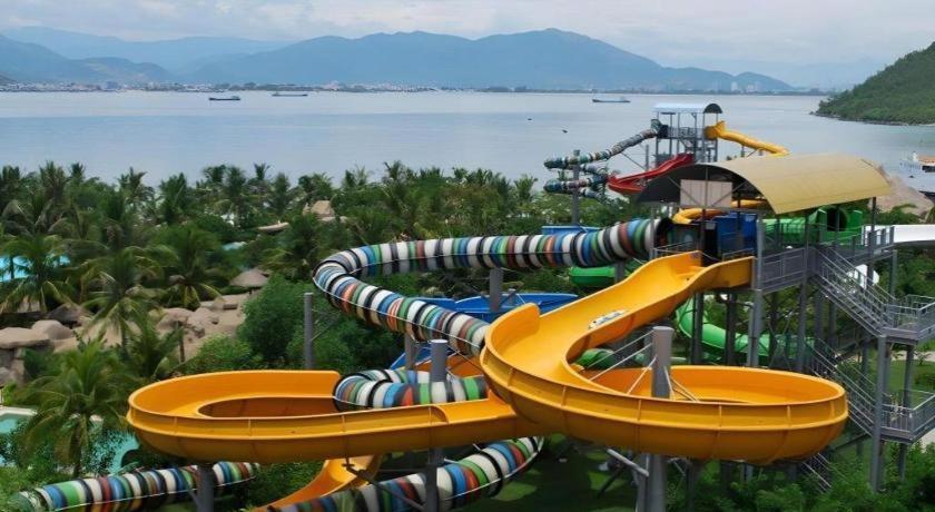 Vinpearl Discovery Rockside Nha Trang Exterior photo