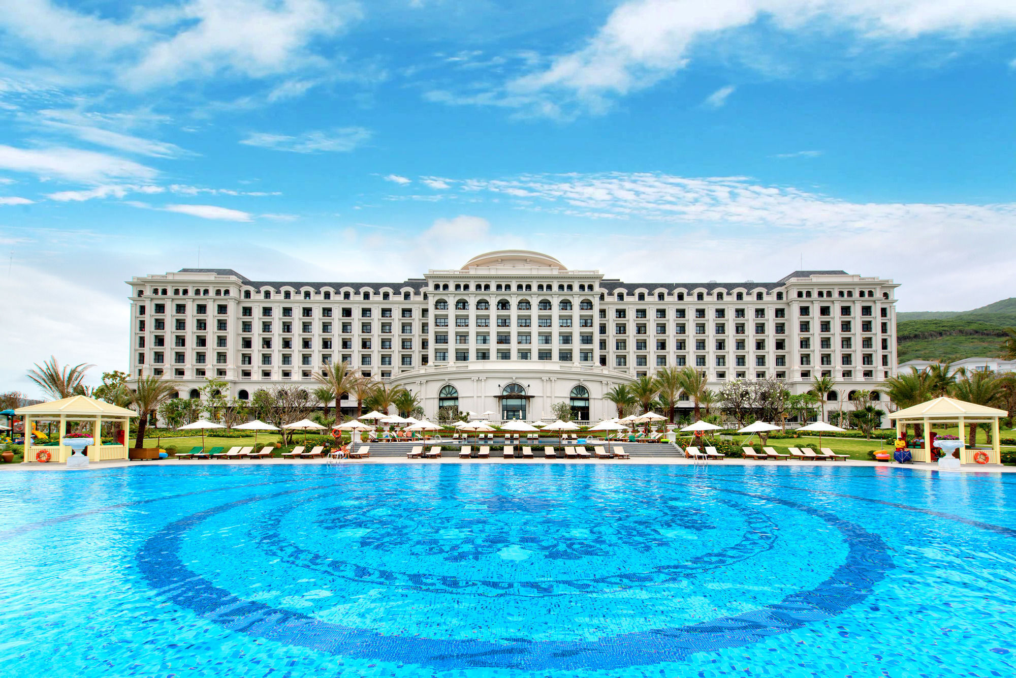 Vinpearl Discovery Rockside Nha Trang Exterior photo